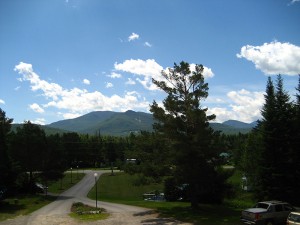 Front Yard Carlson's Lodge North Twin
